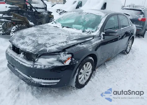 2012 Volkswagen Passat 2.5L S из США, поврежденный, VIN 1VWAP7A37CC016083
